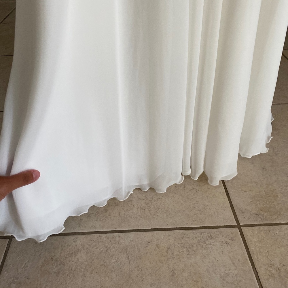 Michelle Roth Wedding Dress - Picture 12 of 16